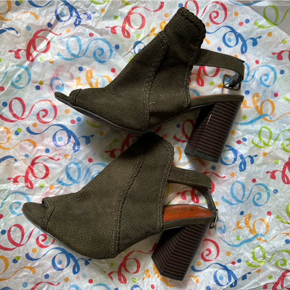 MIA SUEDE BOOTIE